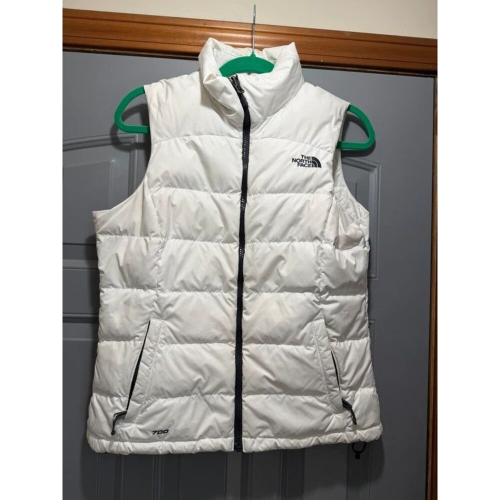 white 700 Nuptse fill goose down vest ladies- Northface small